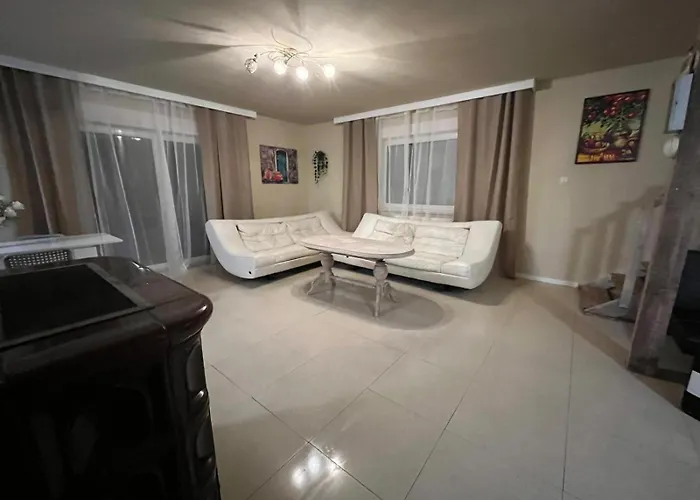 Semesterbostad Sands Dom